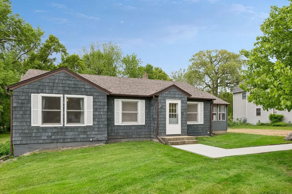 5810 Main Street W Maple Plain MN 55359