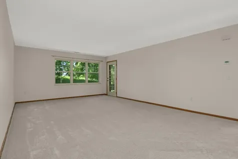 909 Bahls Drive Hastings MN 55033