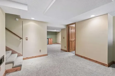 2744 Zenith Avenue N Robbinsdale MN 55422