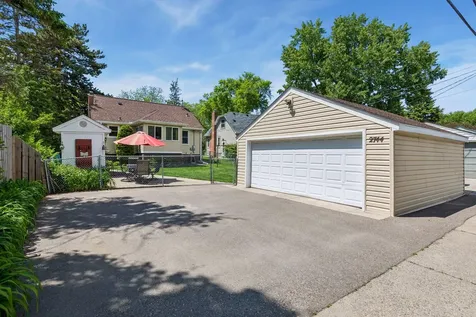 2744 Zenith Avenue N Robbinsdale MN 55422