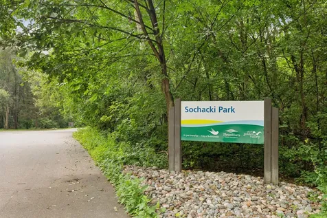 2744 Zenith Avenue N Robbinsdale MN 55422
