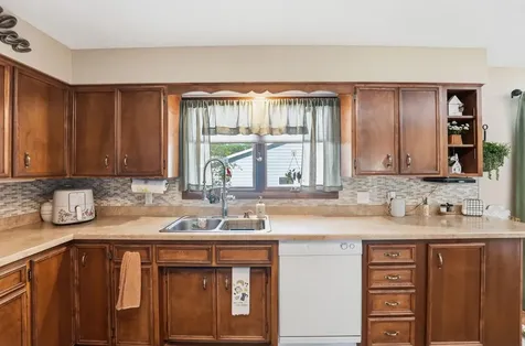 1709 6th Street SW Willmar MN 56201