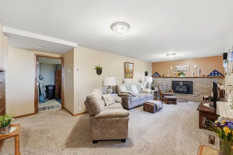 1709 6th Street SW Willmar MN 56201