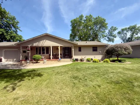 1709 6th Street SW Willmar MN 56201