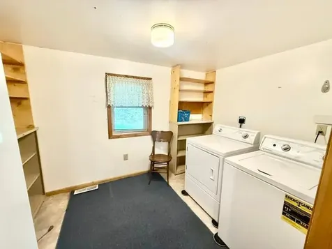 106 Boulevard Street Belview MN 56214