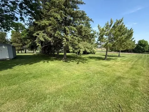 106 Boulevard Street Belview MN 56214