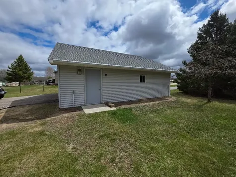 908 Trailview Street Bovey MN 55709