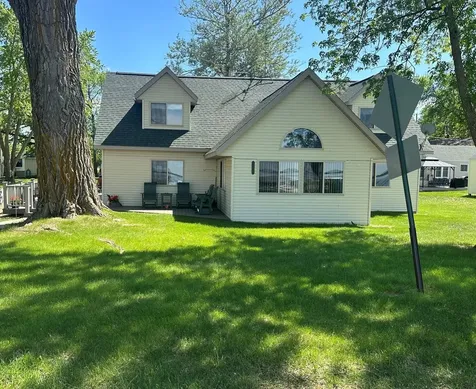 1220 E Lake Street Osakis MN 56360