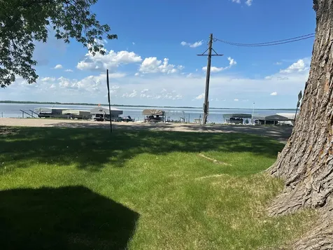 1220 E Lake Street Osakis MN 56360