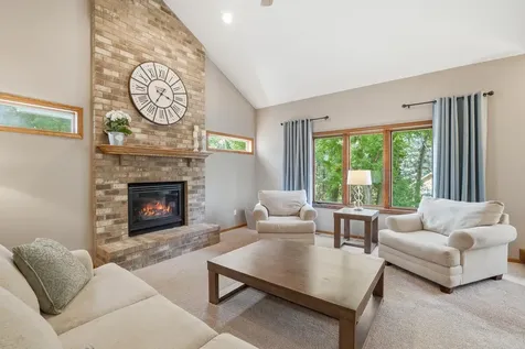 8761 Inverness Road Woodbury MN 55125