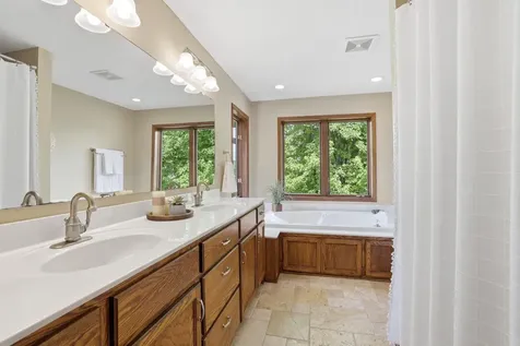 8761 Inverness Road Woodbury MN 55125