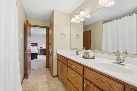 8761 Inverness Road Woodbury MN 55125