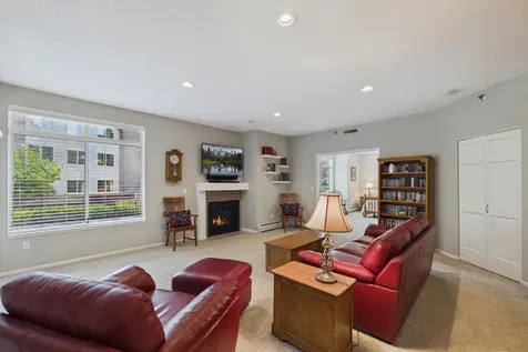 7400 Edinborough Way Edina MN 55435