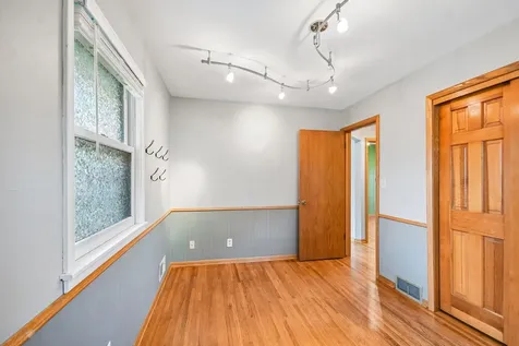 2154 William Street Roseville MN 55113