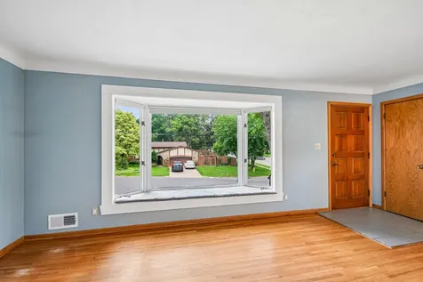 2154 William Street Roseville MN 55113