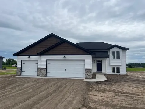 1436 34th Avenue SW Cambridge MN 55008