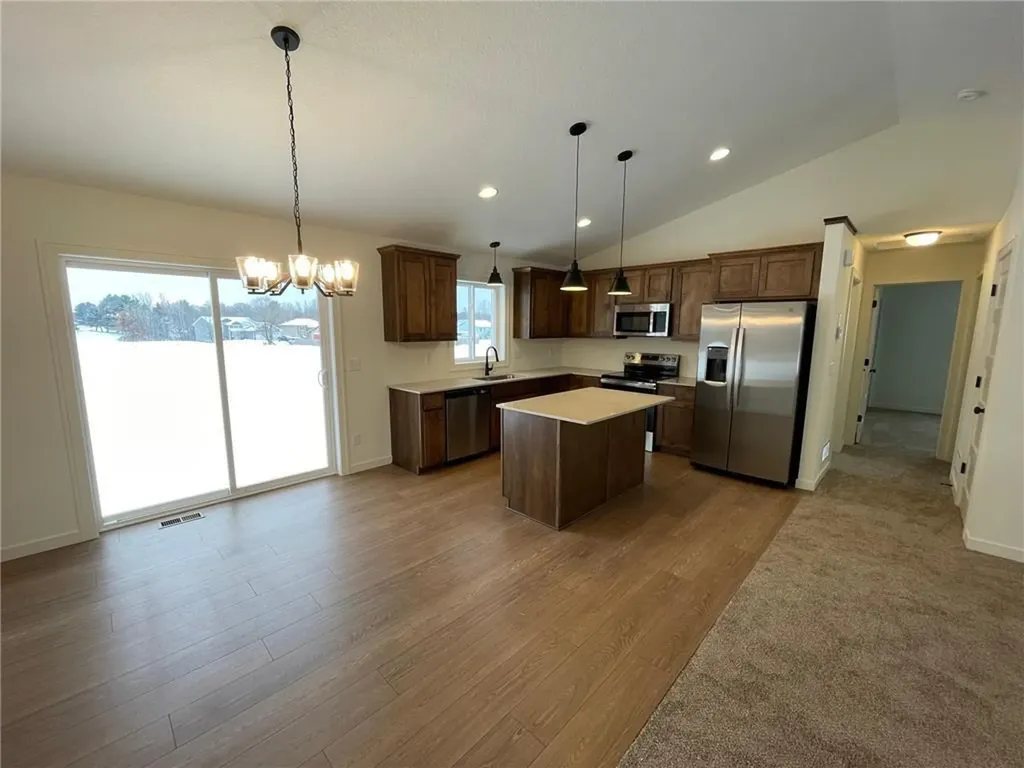 3423 Maple Drive S Cambridge MN 55008