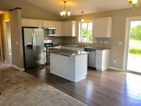 3423 Maple Drive S Cambridge MN 55008