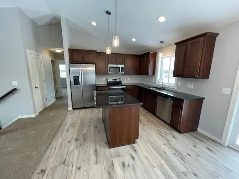 3423 Maple Drive S Cambridge MN 55008
