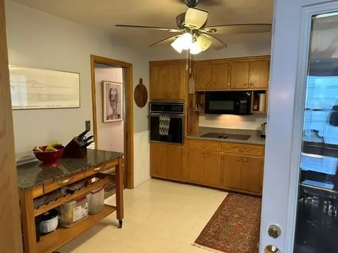 765 Rose Place Roseville MN 55113