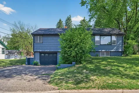 765 Rose Place Roseville MN 55113
