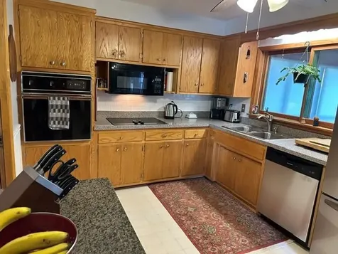 765 Rose Place Roseville MN 55113