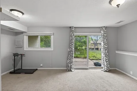 841 Evergreen Circle Burnsville MN 55337