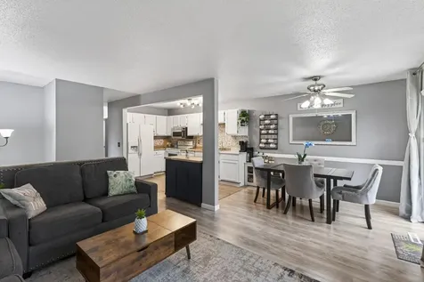 841 Evergreen Circle Burnsville MN 55337