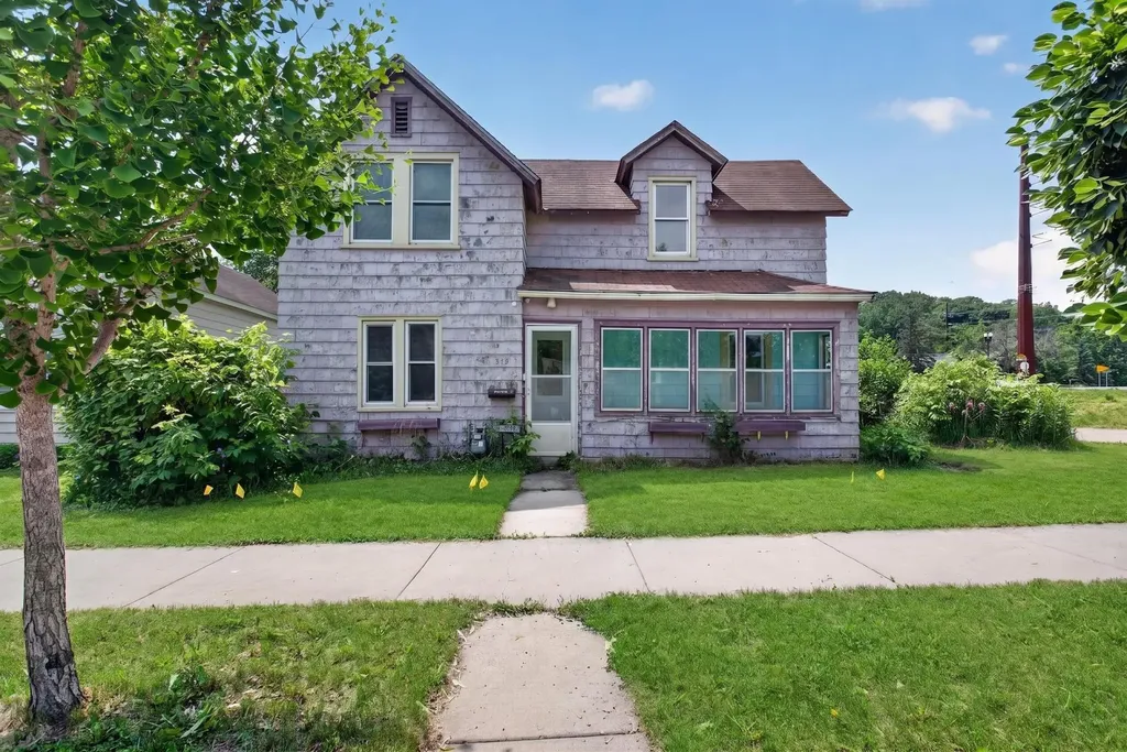 515 N Cedar Street Chaska MN 55318
