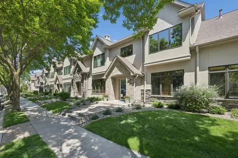 365 Willoughby Way W Minnetonka MN 55305