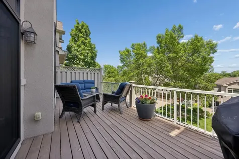 365 Willoughby Way W Minnetonka MN 55305
