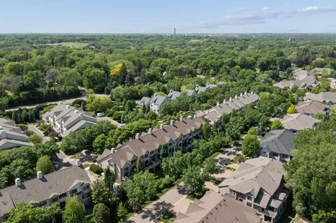 365 Willoughby Way W Minnetonka MN 55305