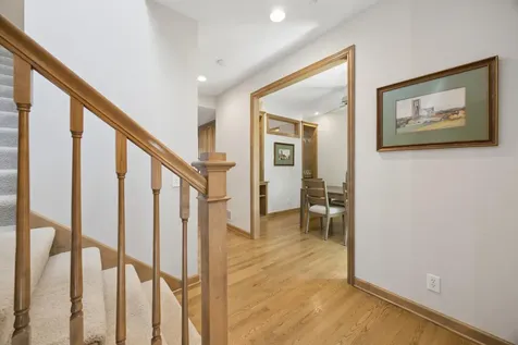 365 Willoughby Way W Minnetonka MN 55305