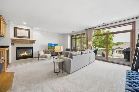365 Willoughby Way W Minnetonka MN 55305