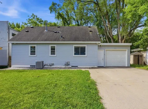 2311 53rd Avenue N Minneapolis MN 55430