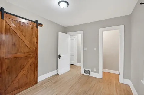 3726 Thomas Avenue N Minneapolis MN 55412