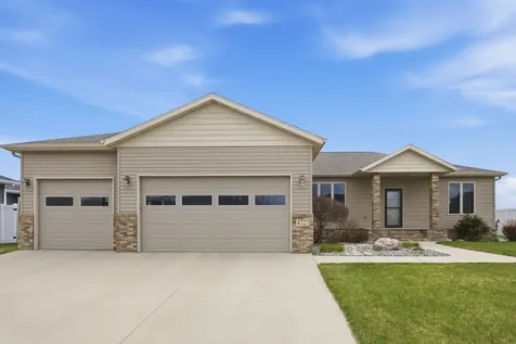 4727 6th Street W West Fargo ND 58078