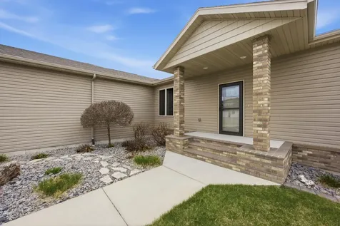 4727 6th Street W West Fargo ND 58078