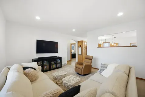 4727 6th Street W West Fargo ND 58078