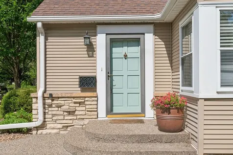 1821 Bohland Avenue Saint Paul MN 55116