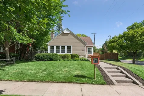 1821 Bohland Avenue Saint Paul MN 55116