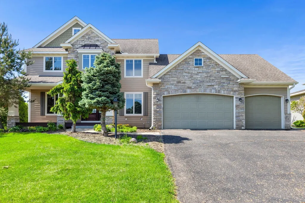 1634 Isabella Parkway Chaska MN 55318