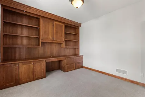 1634 Isabella Parkway Chaska MN 55318
