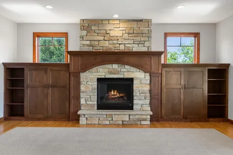 1634 Isabella Parkway Chaska MN 55318