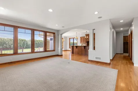 1634 Isabella Parkway Chaska MN 55318