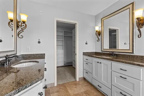 1634 Isabella Parkway Chaska MN 55318