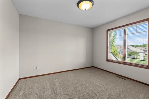 1634 Isabella Parkway Chaska MN 55318