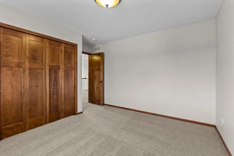 1634 Isabella Parkway Chaska MN 55318