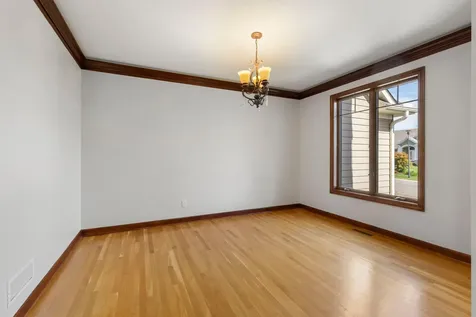1634 Isabella Parkway Chaska MN 55318