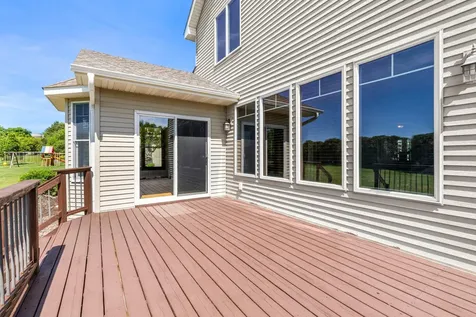 1634 Isabella Parkway Chaska MN 55318